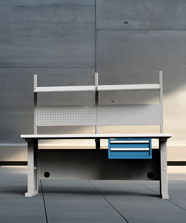 Cantilever workbenches